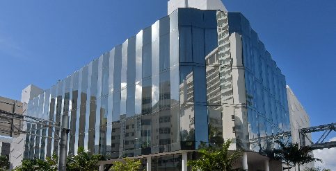 Commercial mirror glazing